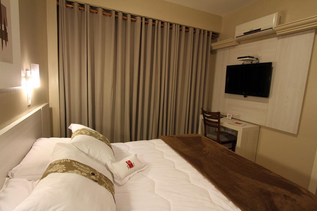 Hotel Curi Executive Pelotas Kamer foto