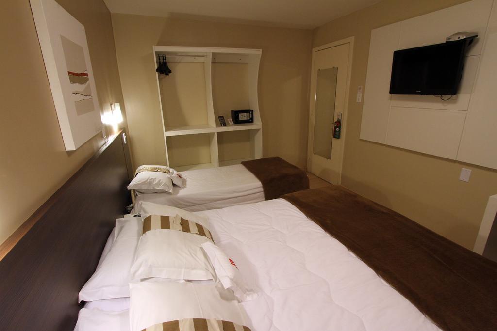 Hotel Curi Executive Pelotas Kamer foto