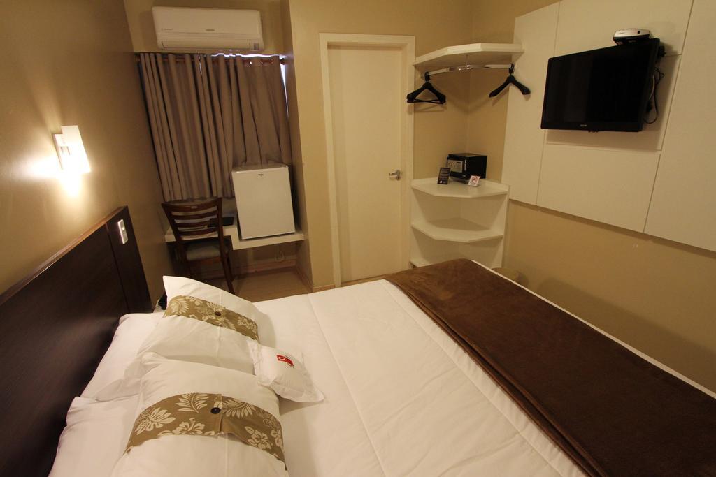 Hotel Curi Executive Pelotas Kamer foto
