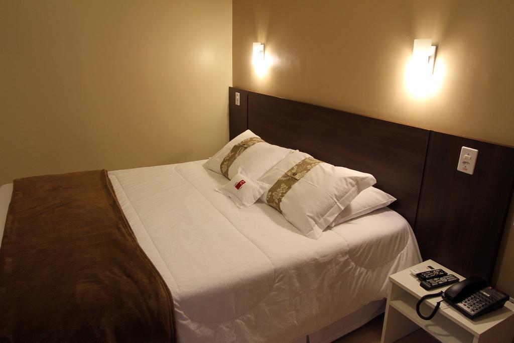 Hotel Curi Executive Pelotas Kamer foto