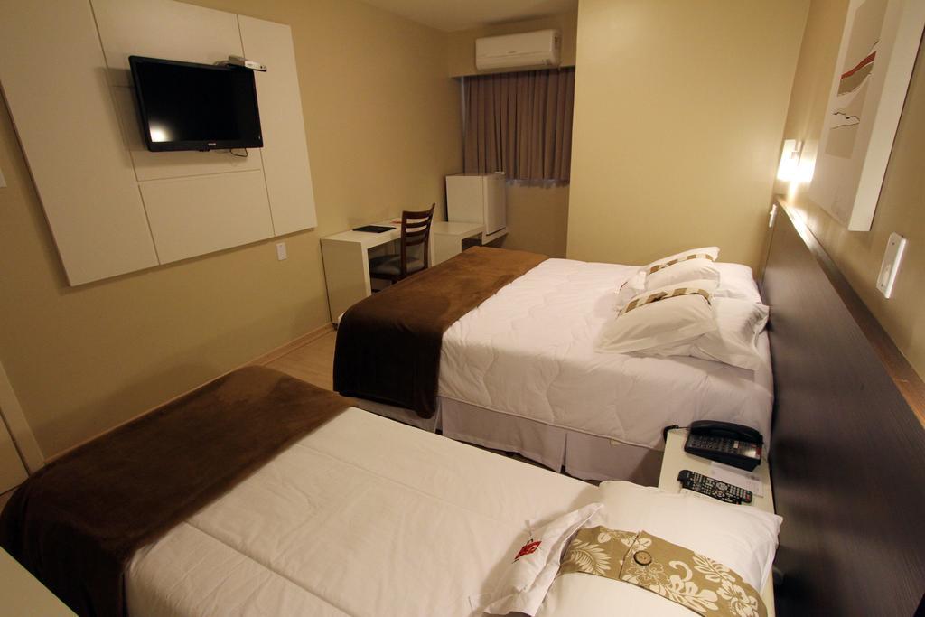 Hotel Curi Executive Pelotas Kamer foto